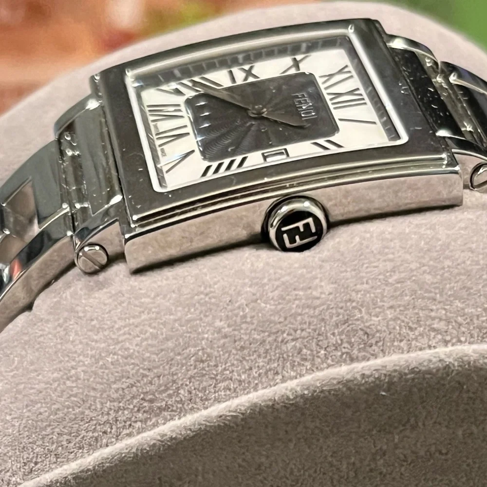 FENDI QUADRO WOMEN NIB AUTHENTIC LOGO SQUARE M.O.P. BLK STAINLESS STEEL WATCH